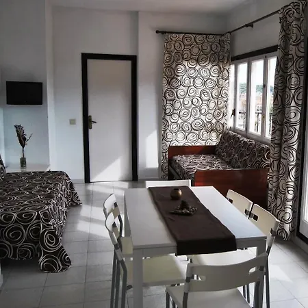 Ar Enjoy Monjardi Apartment *